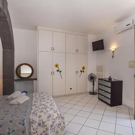 Vakantiehuis Lovely In Forio D'ischia Forio di Ischia